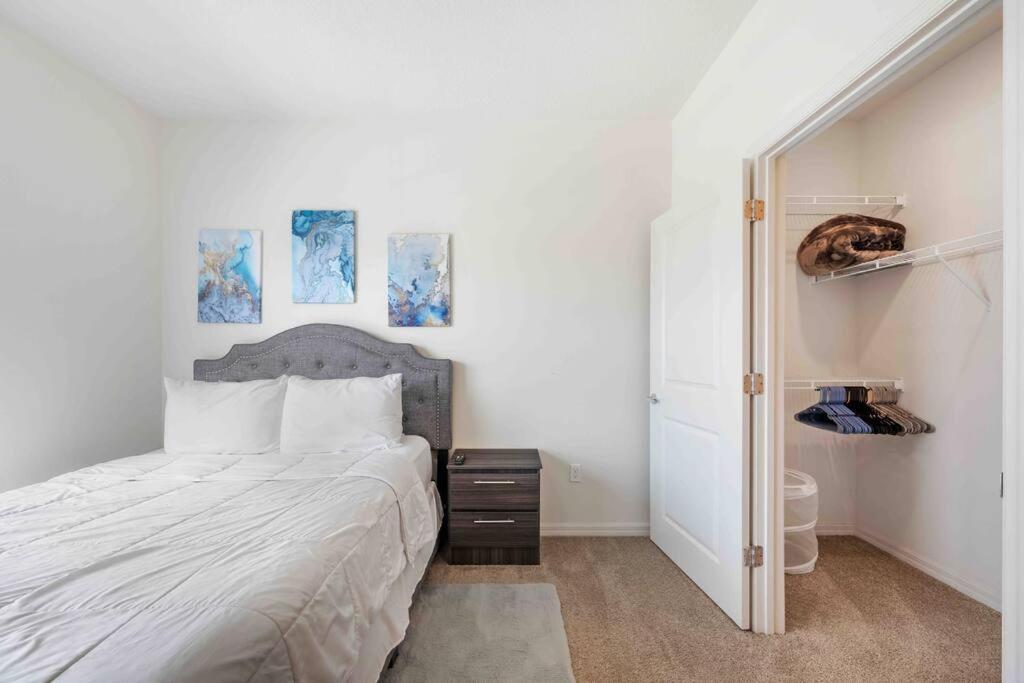 Lavish 2Br Apartment In แทมปา ภายนอก รูปภาพ